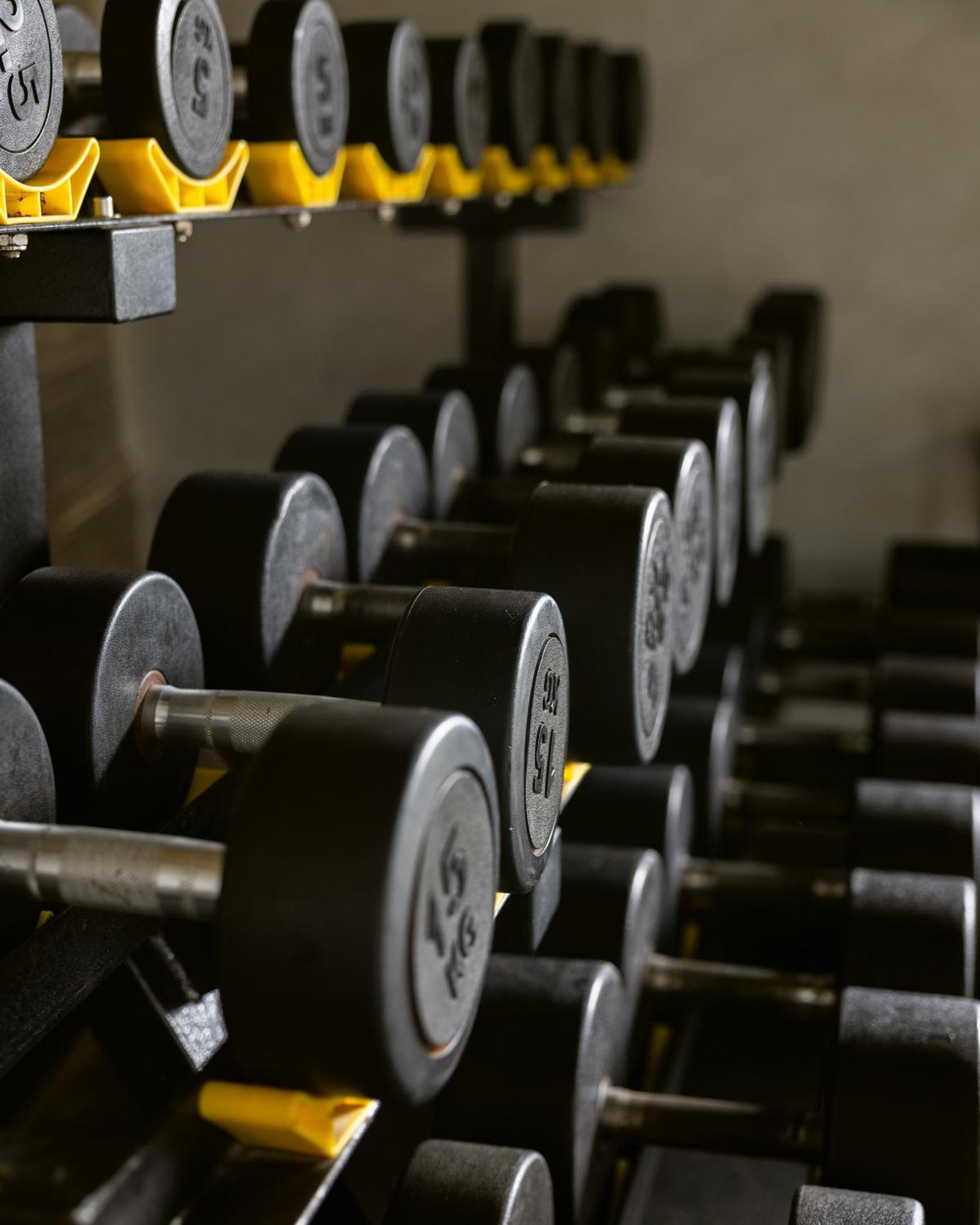 Asgard Resort & Mma Gym General Luna  Eksteriør billede